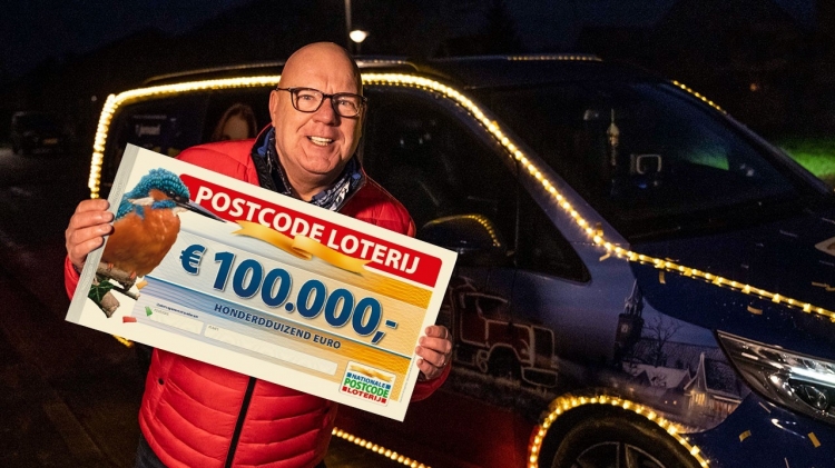 Inwoners Almere winnen 100.000 euro bij Postcode Loterij