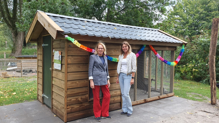 Busmaatschappij allGo sponsort volière Kinderboerderij den Uylpark