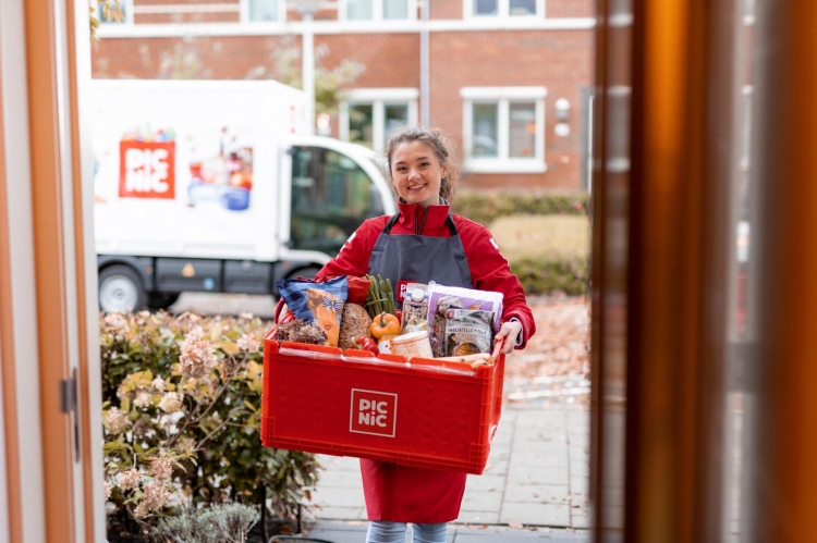 Almeerders bestellen massaal kip via boodschappen-app Picnic
