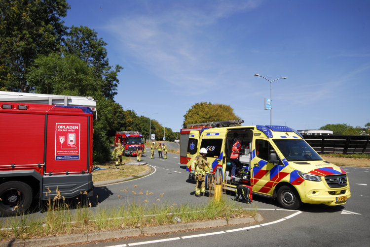 Automobiliste gewond bij eenzijdig ongeval in Almere Stad