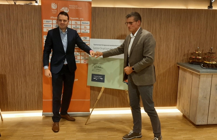 Gemeente Almere en Nederlands Handbal Verbond verlengen overeenkomst