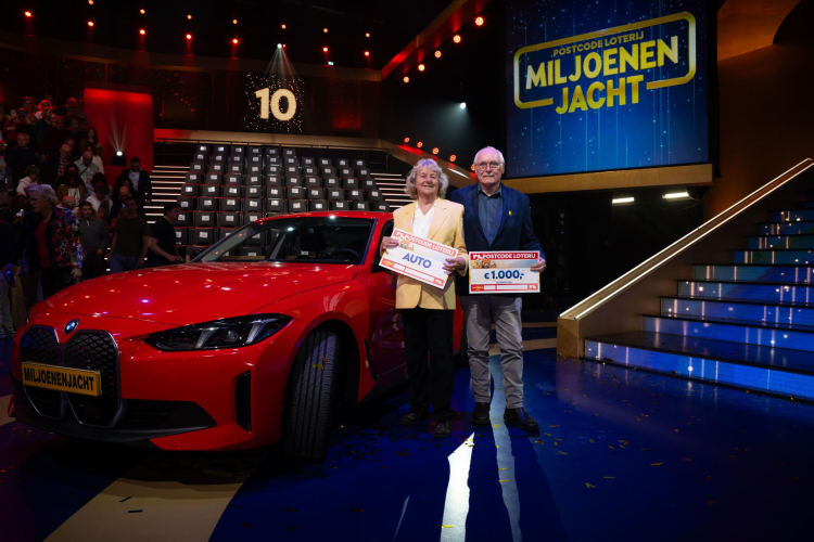 Sophia uit Almere wint een gloednieuwe BMW bij Miljoenenjacht