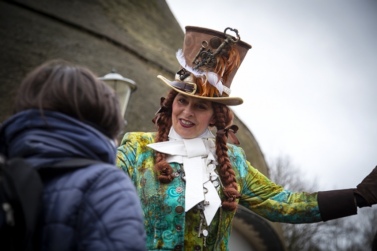 [Foto's] Kwetsbare Almeerse kinderen beleven hartverwarmende dag in De Efteling