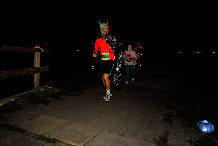 [Foto's] Halloween Run in Almere Buiten groot succes