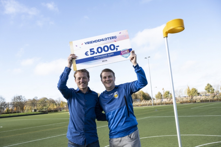 Almeerse korfbalvereniging EKVA ontvangt 5000 euro van Vriendenloterij
